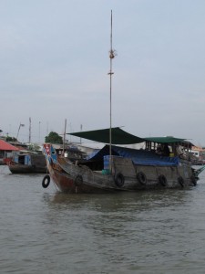 Floating Market in Cai Be 2